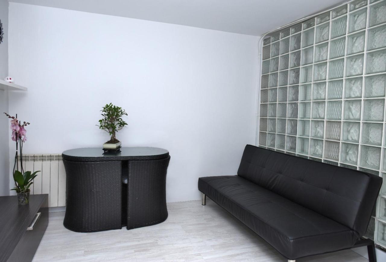 Ferienwohnung Departamentos C&G Madrid Exterior foto